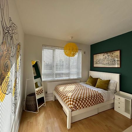 Ferienwohnung Super-Convenient, 3 Mins To Kings Cross London Exterior foto